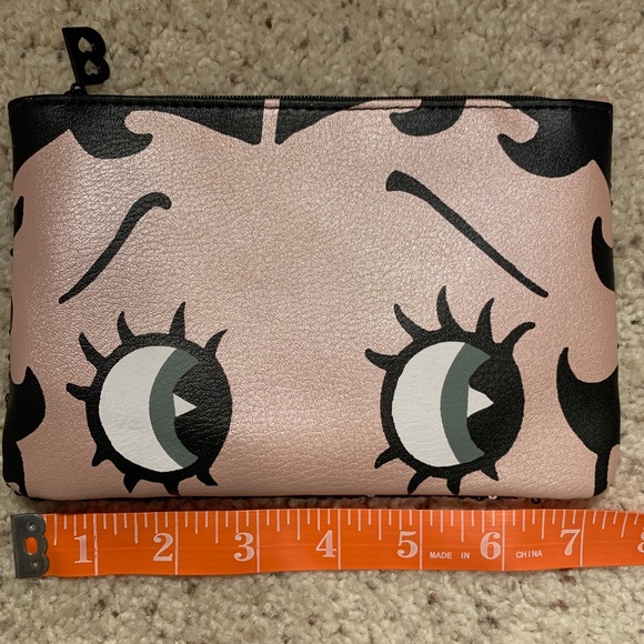 ipsy Handbags - ⭐️3 for 10⭐️ Ipsy bag